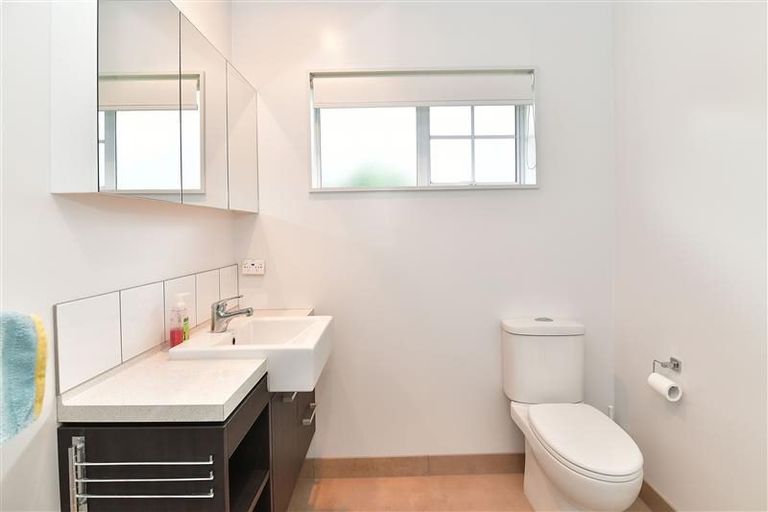 Photo of property in 2b Layton Road, Manly, Whangaparaoa, 0930