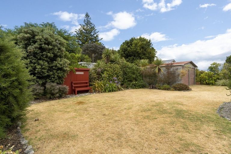 Photo of property in 48 Toi Street, Otaki Beach, Otaki, 5512