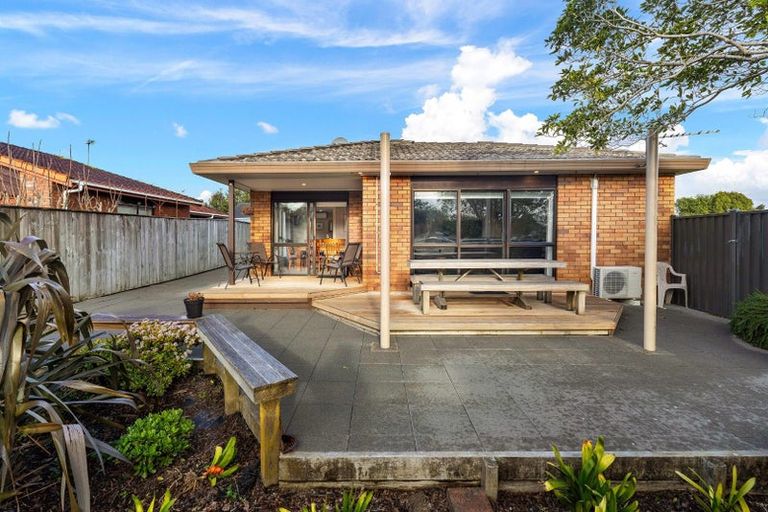 Photo of property in 1/35 Golfland Drive, Golflands, Auckland, 2013