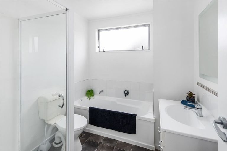 Photo of property in 51a Ohariu Road, Johnsonville, Wellington, 6037