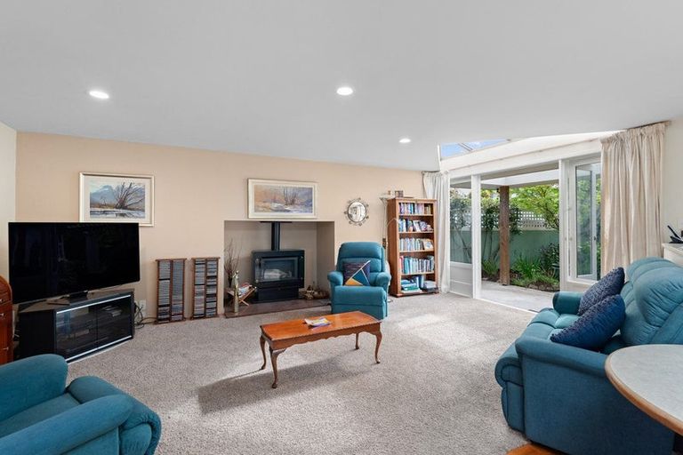 Photo of property in 1 Colquhoun Street, Glenross, Dunedin, 9011