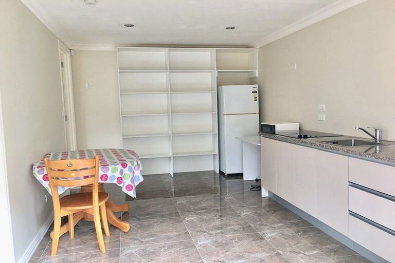 Photo of property in 44 Corricvale Way, Northcross, Auckland, 0630