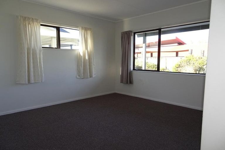 Photo of property in 114 Duchess Crescent, Mayfair, Hastings, 4122