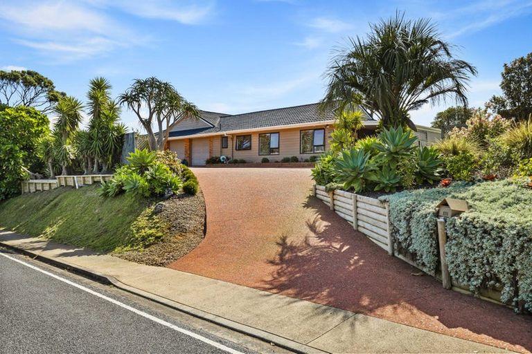 Photo of property in 175 Oaia Road, Muriwai, Waimauku, 0881