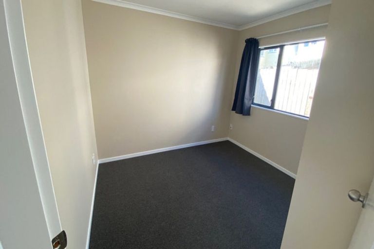 Photo of property in 11a Castor Crescent, Cannons Creek, Porirua, 5024