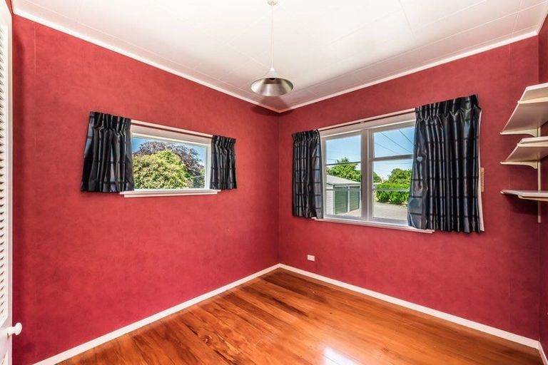 Photo of property in 27 Goldsborough Avenue, Raumati Beach, Paraparaumu, 5032