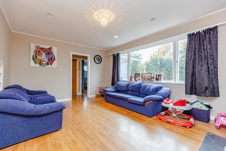 Photo of property in 215 Puriri Street, Castlecliff, Whanganui, 4501