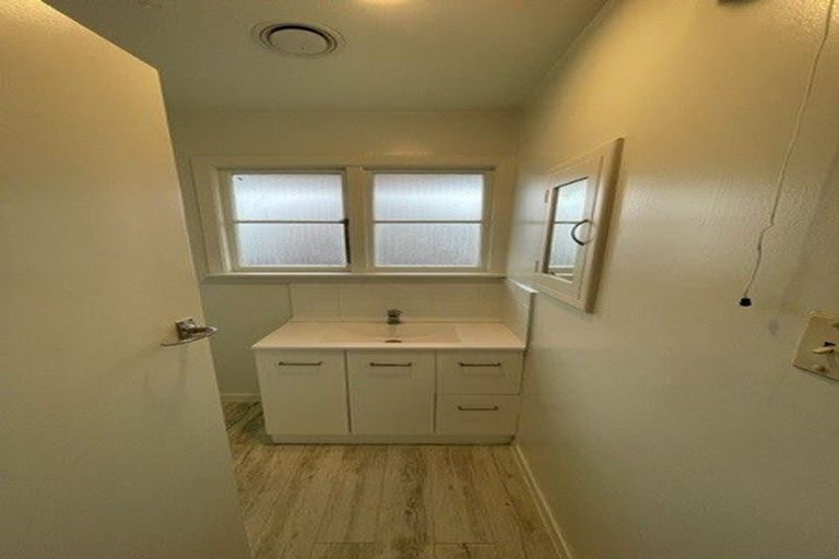 Photo of property in 123 Marshland Road, Shirley, Christchurch, 8061