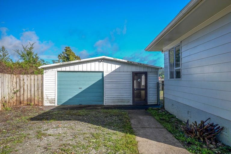 Photo of property in 19 Neumann Street, Kawakawa, 0210