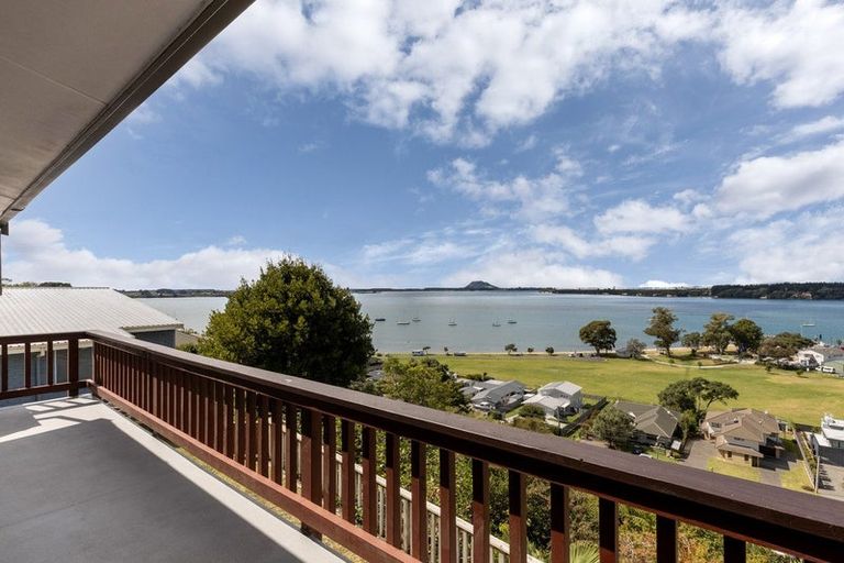 Photo of property in 87 Harbour View Road, Omokoroa, 3114