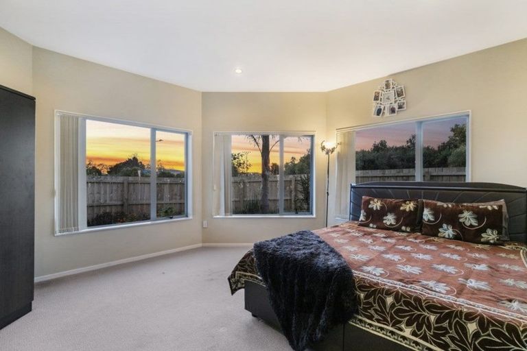 Photo of property in 25 Artillery Drive, Papakura, 2110