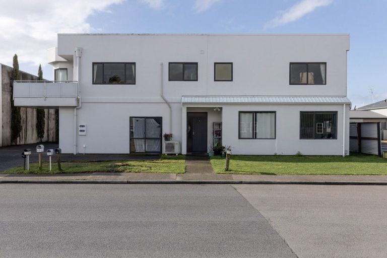 Photo of property in 33a Enterprise Drive, Papamoa Beach, Papamoa, 3118