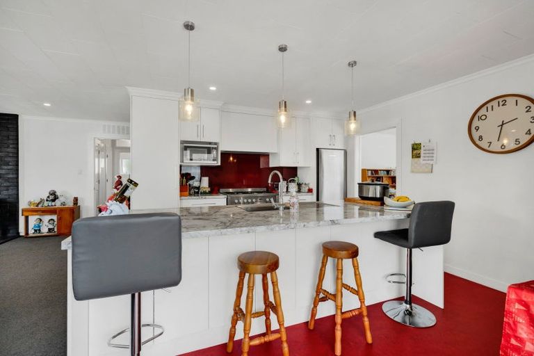 Photo of property in 30 Kahikatea Street, Inglewood, 4330