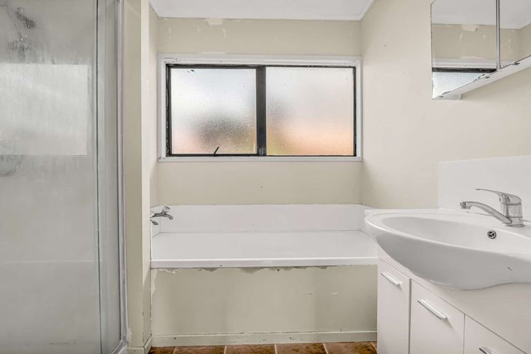 Photo of property in 97a Pohutukawa Drive, Owhata, Rotorua, 3010