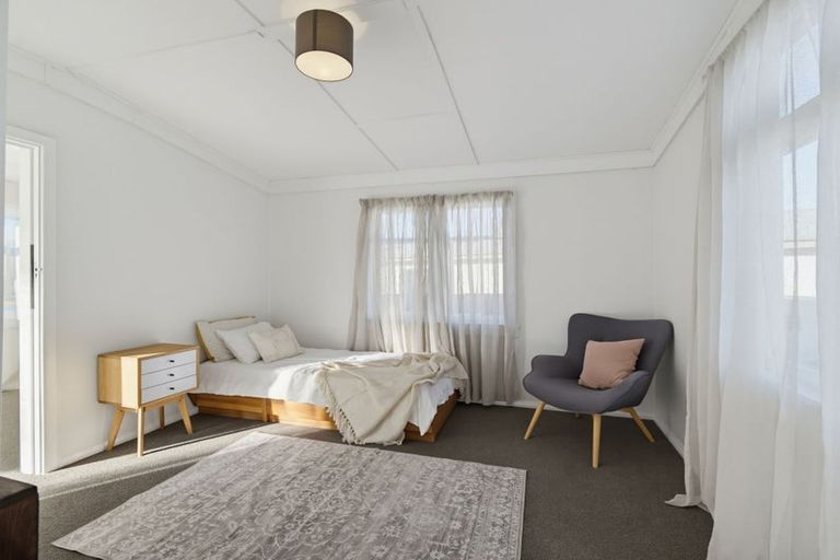 Photo of property in 23 Porritt Place, Waipukurau, 4200