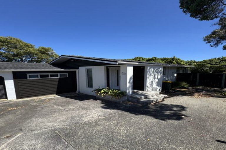 Photo of property in 2/82 Sartors Avenue, Browns Bay, Auckland, 0630