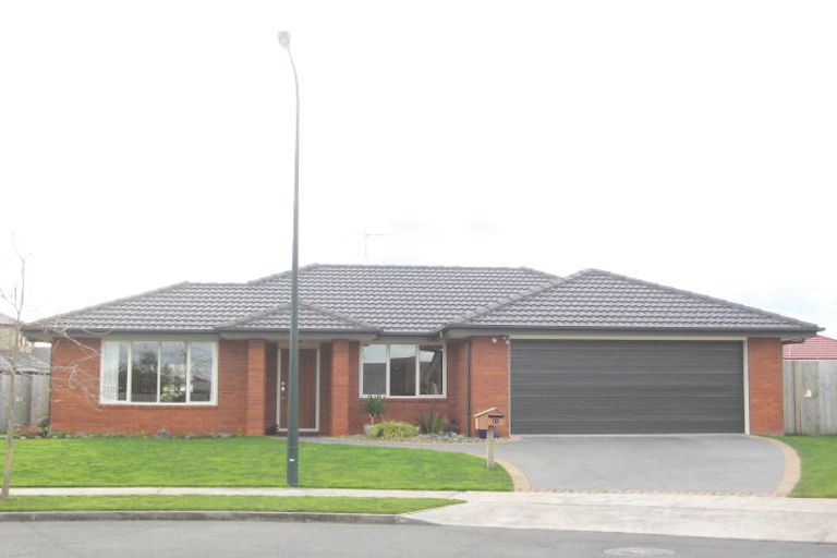 Photo of property in 11 Guildford Place, Rototuna North, Hamilton, 3210