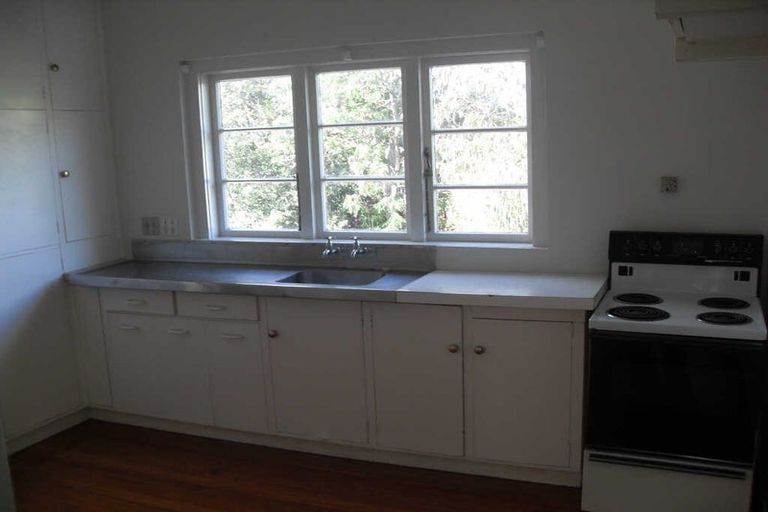 Photo of property in 10 Masters Avenue, Hillcrest, Hamilton, 3216