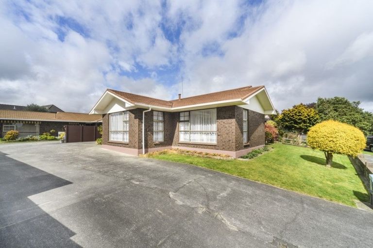 Photo of property in 26 Erin Street, Hokowhitu, Palmerston North, 4410