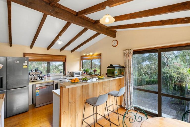 Photo of property in 35 Old Coach Road, Otaki, 5512