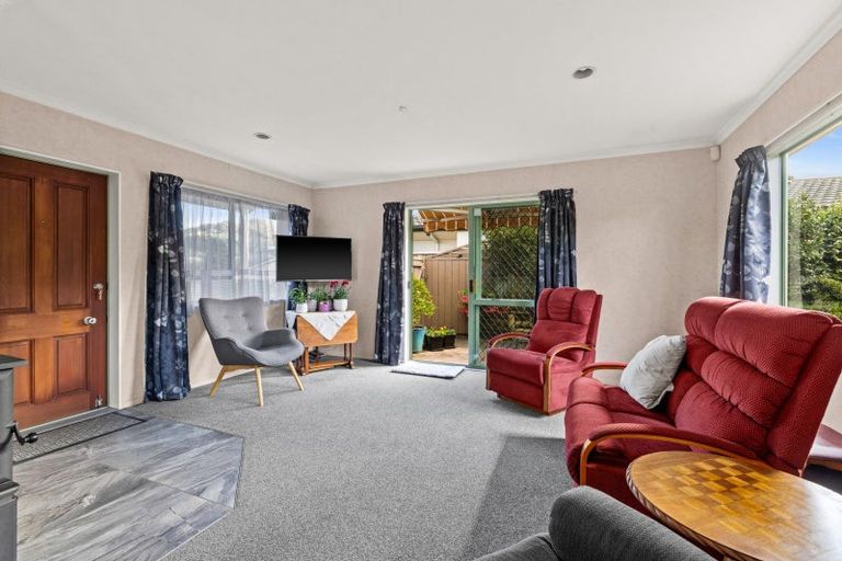 Photo of property in 67a Church Road, Taradale, Napier, 4112