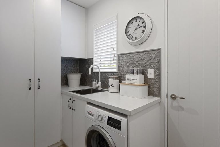 Photo of property in 152 Wairakei Road, Bryndwr, Christchurch, 8053