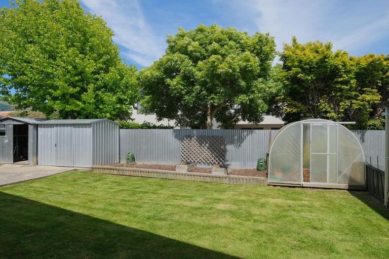 Photo of property in 8 Windsor Place, Mosgiel, 9024