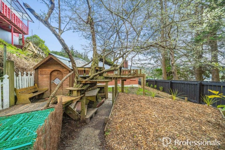 Photo of property in 8 Kereru Grove, Stokes Valley, Lower Hutt, 5019