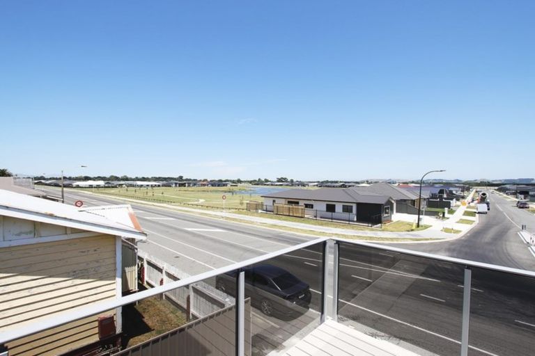 Photo of property in 124c Te Awa Avenue, Te Awa, Napier, 4110