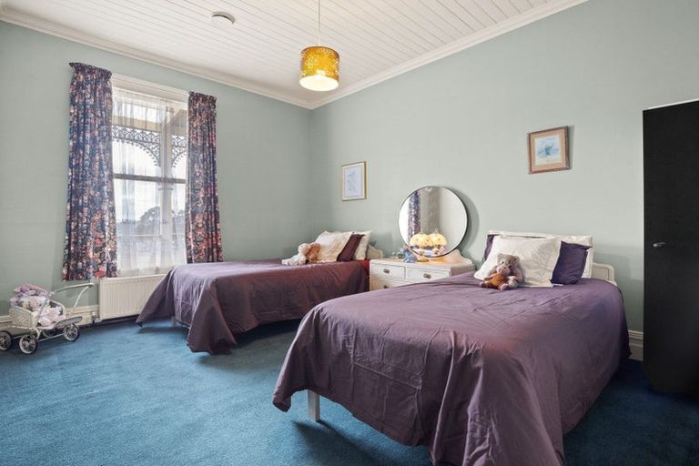 Photo of property in 1 Coach Road, Fairfield, Dunedin, 9018