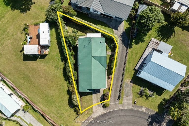 Photo of property in 124a Avalon Place, Whangamata, 3620