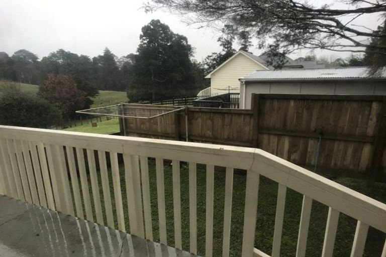 Photo of property in 57 Candia Road, Henderson Valley, Auckland, 0614