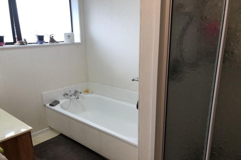 Photo of property in 4a Richmond Street, Wallaceville, Upper Hutt, 5018