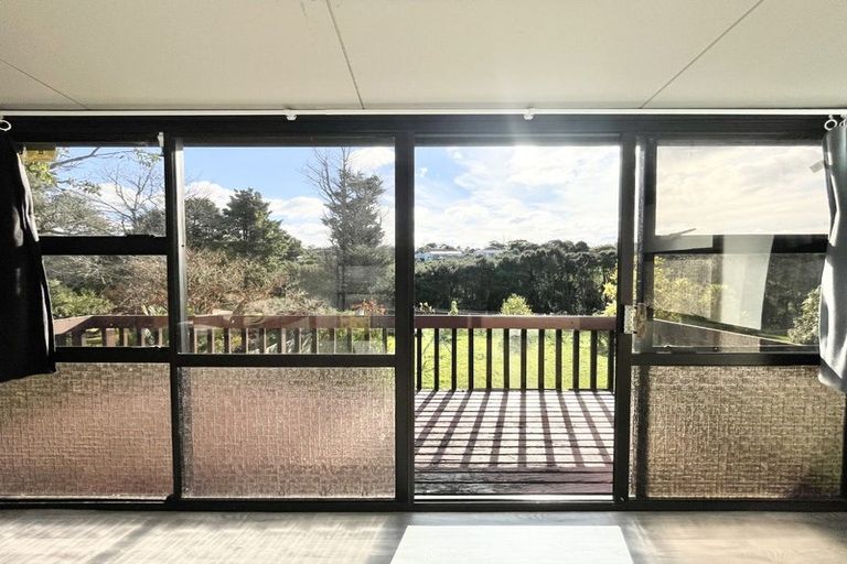 Photo of property in 116 Borich Road, Sunnyvale, Auckland, 0612