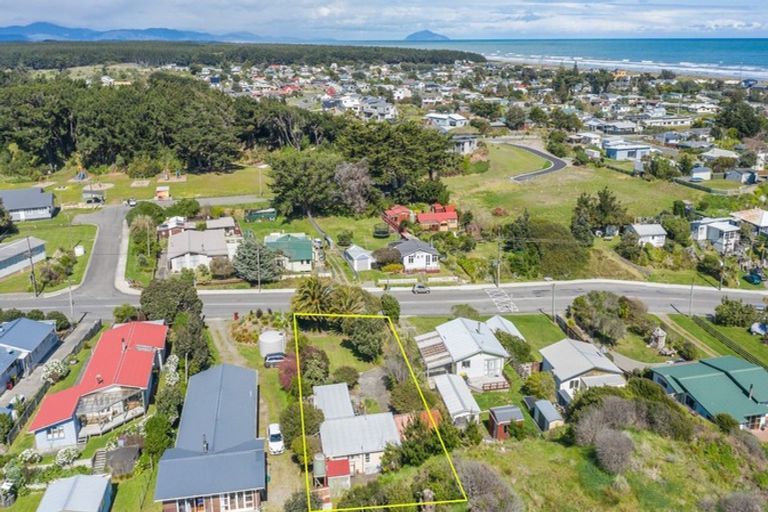 Photo of property in 632 Waitarere Beach Road, Waitarere Beach, Levin, 5510