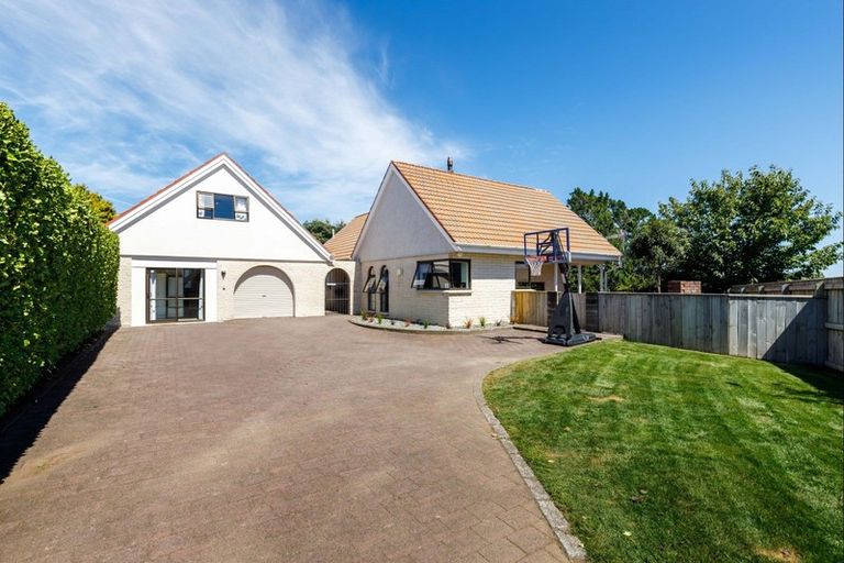 Photo of property in 288e Mangorei Road, Merrilands, New Plymouth, 4312