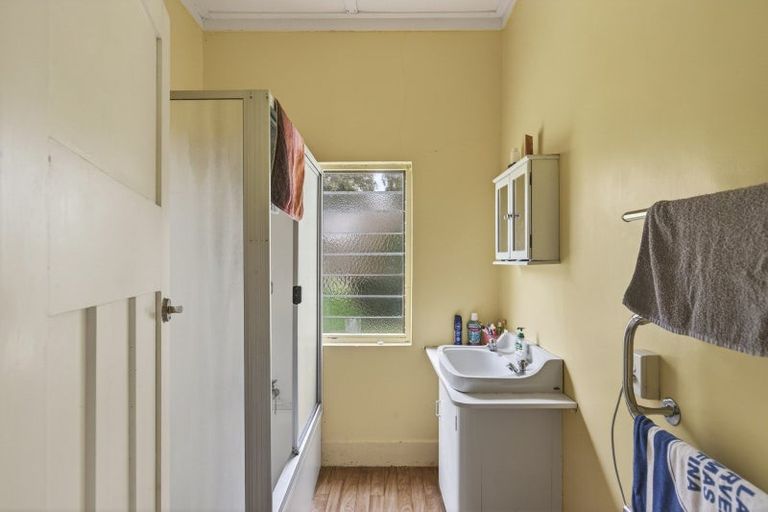 Photo of property in 53 Titania Street, Stratford, 4332