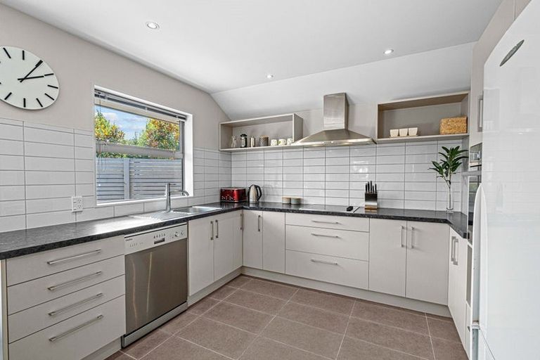 Photo of property in 80b Trafalgar Street, St Albans, Christchurch, 8014