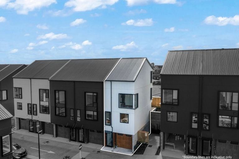 Photo of property in 31 Ara Mara Hua, Henderson, Auckland, 0612