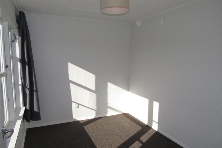 Photo of property in 63 Wainuiomata Road, Wainuiomata, Lower Hutt, 5014