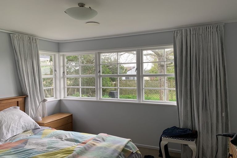Photo of property in 1/30 Kea Place, Mangere Bridge, Auckland, 2022