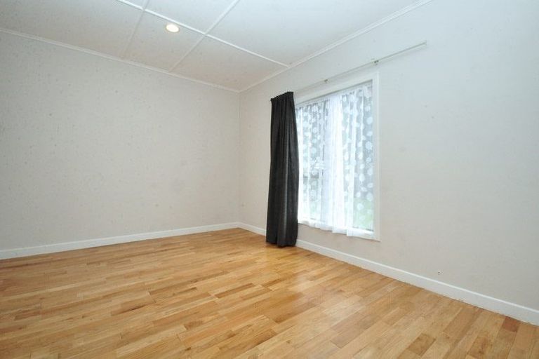 Photo of property in 143 Karioitahi Road, Waiuku, 2683