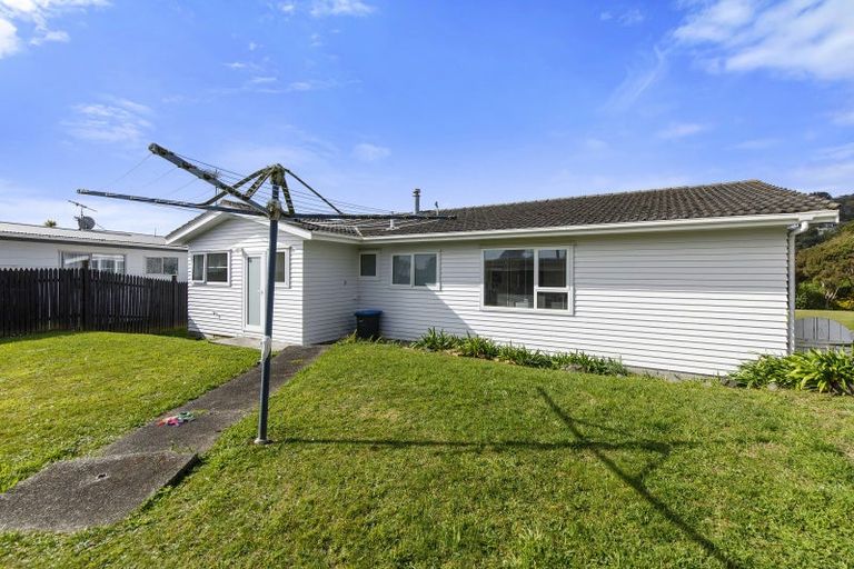 Photo of property in 7 Cassley Crescent, Papakowhai, Porirua, 5024