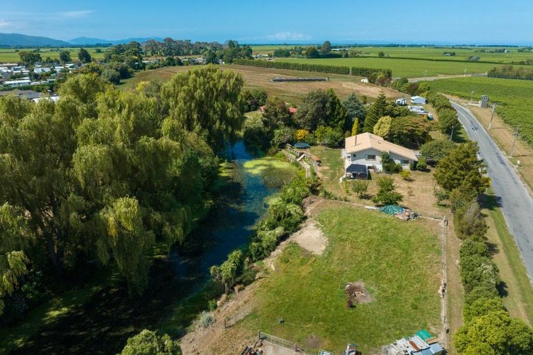 Photo of property in 99 Dillons Point Road, Islington, Blenheim, 7273