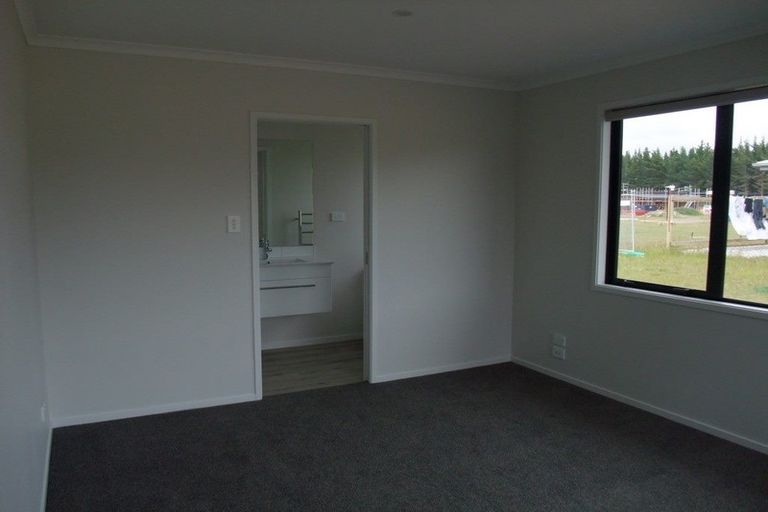 Photo of property in 4 Brewster Crescent, Lake Hawea, Wanaka, 9382