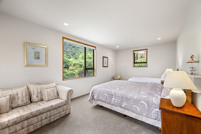 Photo of property in 5 Milton Terrace, Picton, 7220