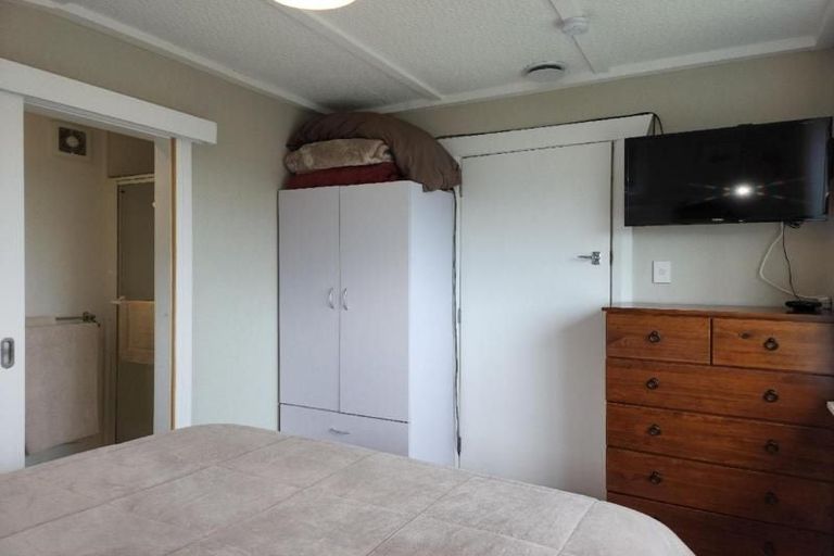 Photo of property in 27 Ngamotu Road, Moturoa, New Plymouth, 4310