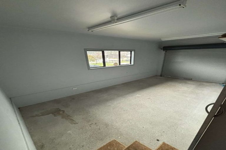 Photo of property in 132-134 George Street, Stokes Valley, Lower Hutt, 5019