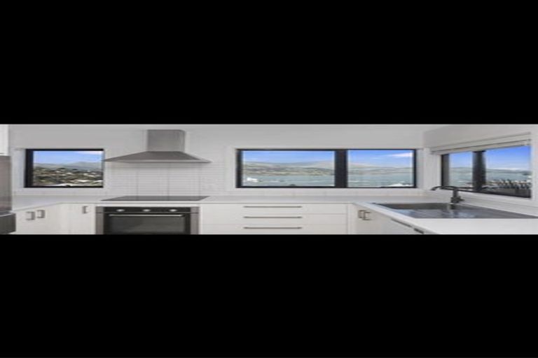 Photo of property in 26b Cornwall Road, Lyttelton, 8082