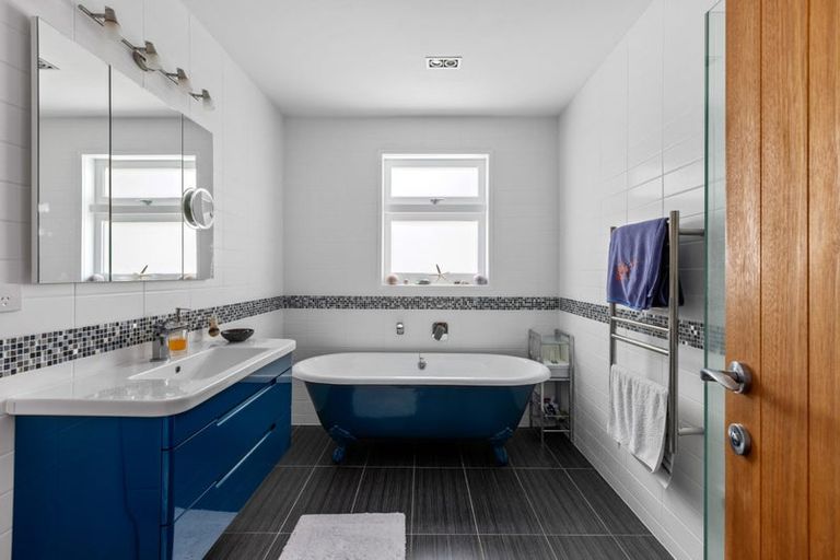 Photo of property in 6 Watea Road, Torbay, Auckland, 0630